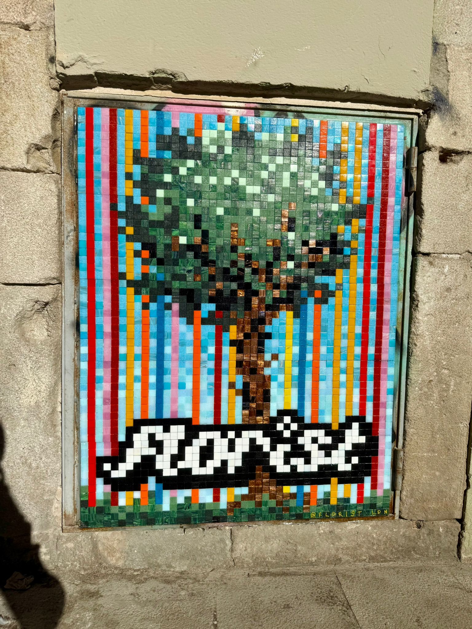 Plaça del Pine tree mosaic artwork in Barcelona